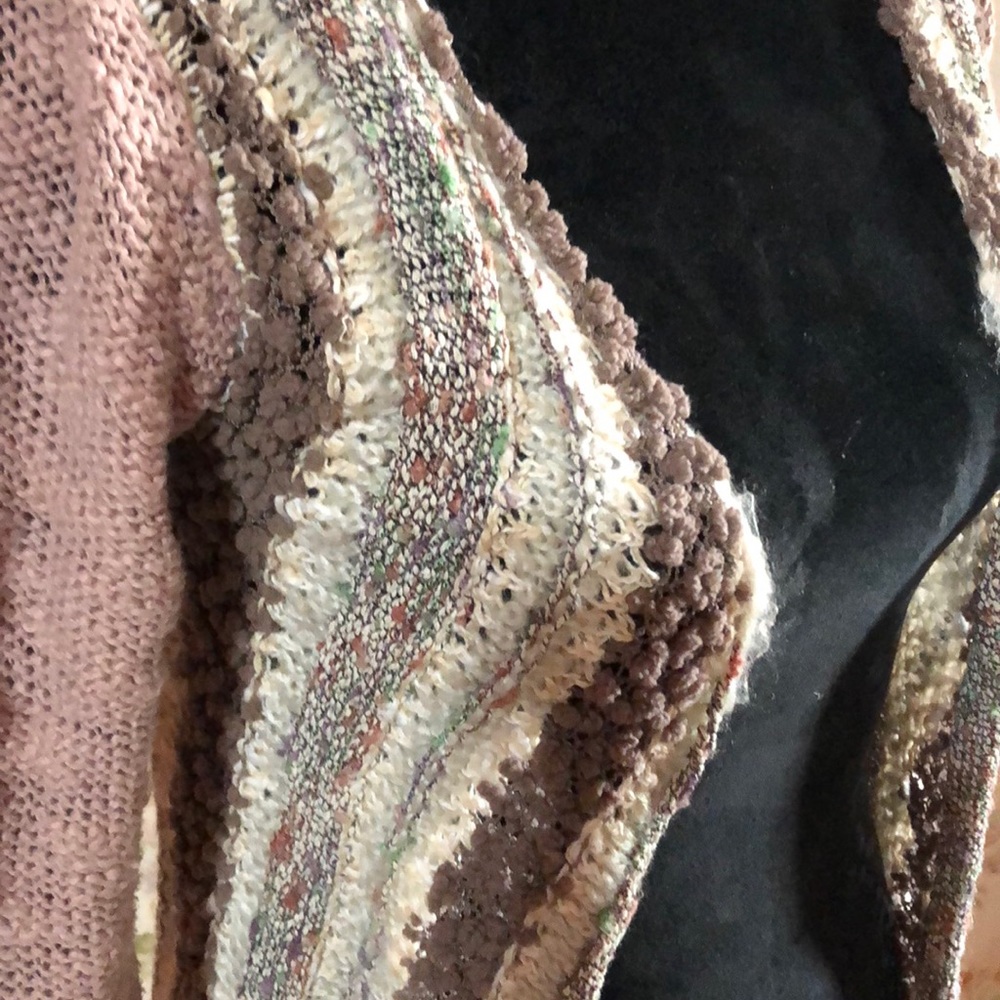 Sweater - Picture 3 of 3